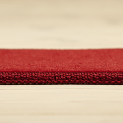 The Minimalistic Rug Red